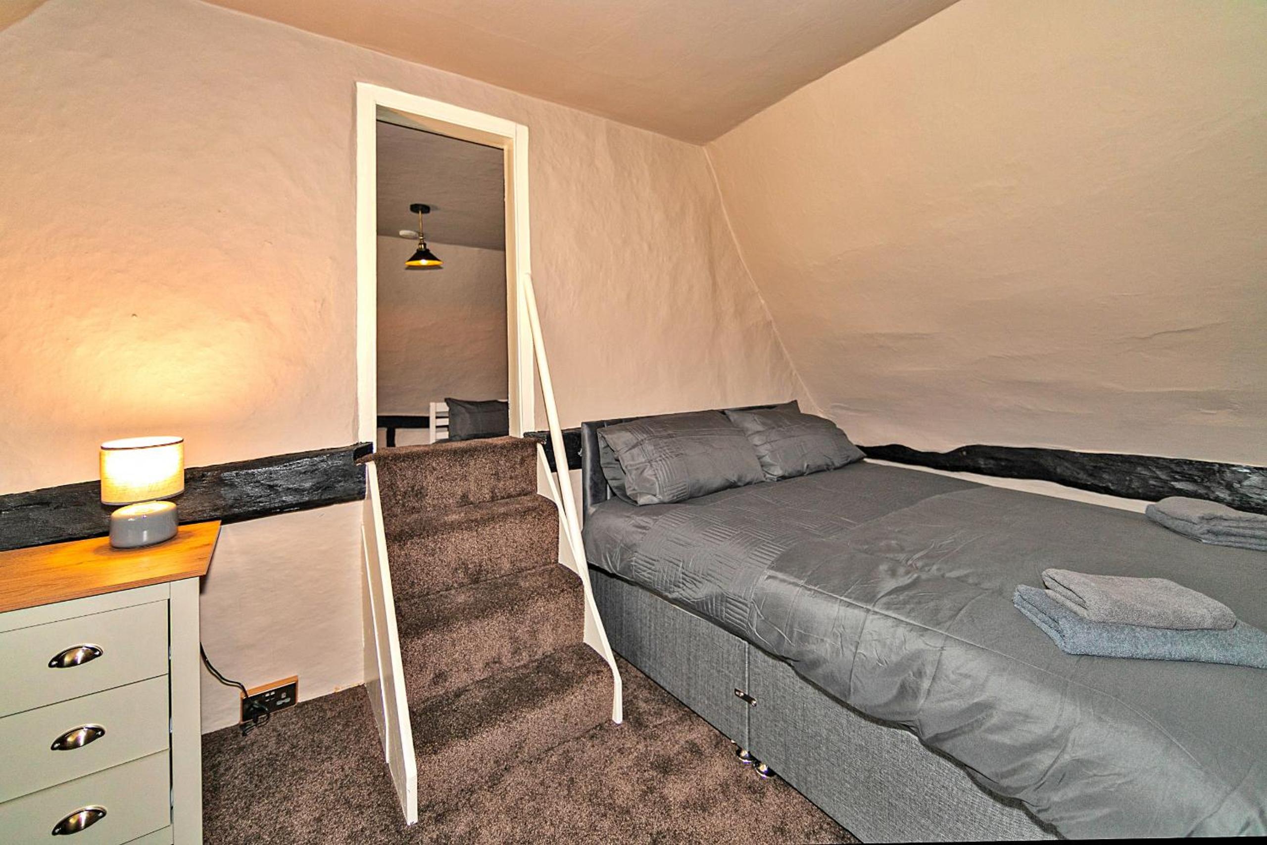 Finest Retreats - Chocolate Box Cottage