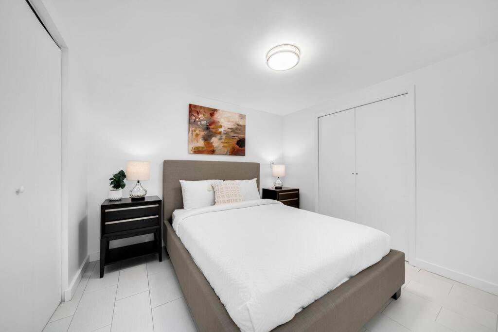 ICON W BRICKELL BY IMD MIAMI Splendid Ocean View 2BR 1BA