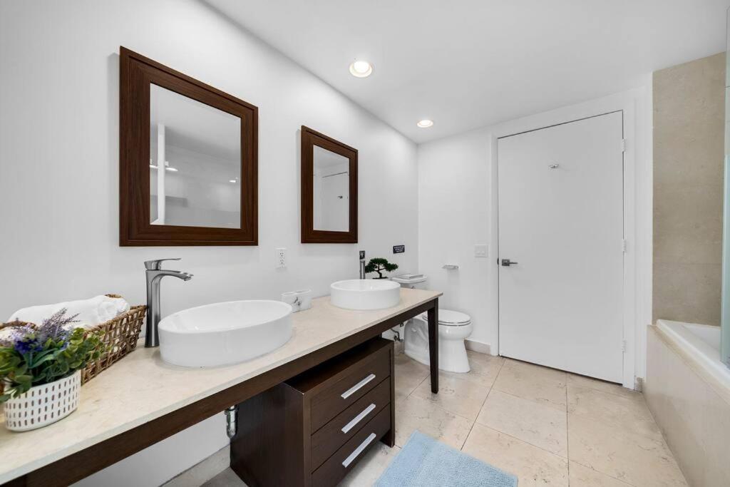 ICON W BRICKELL BY IMD MIAMI Splendid Ocean View 2BR 1BA