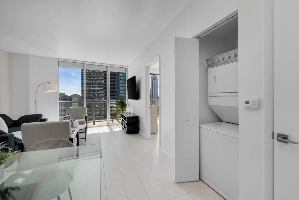 ICON W BRICKELL BY IMD MIAMI Splendid Ocean View 2BR 1BA