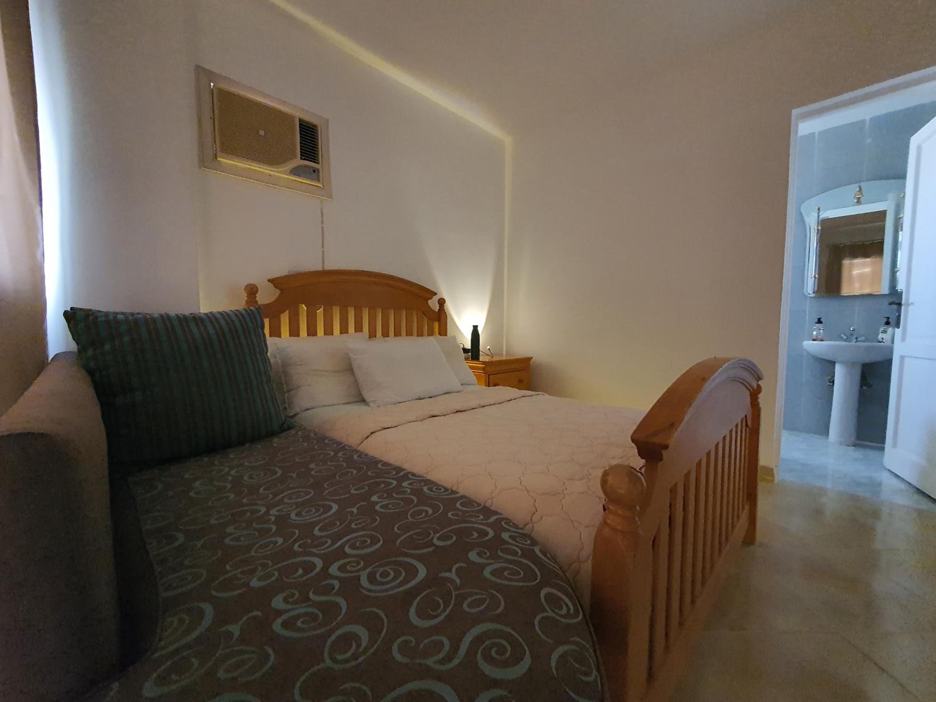 Relaxed sea view chalet