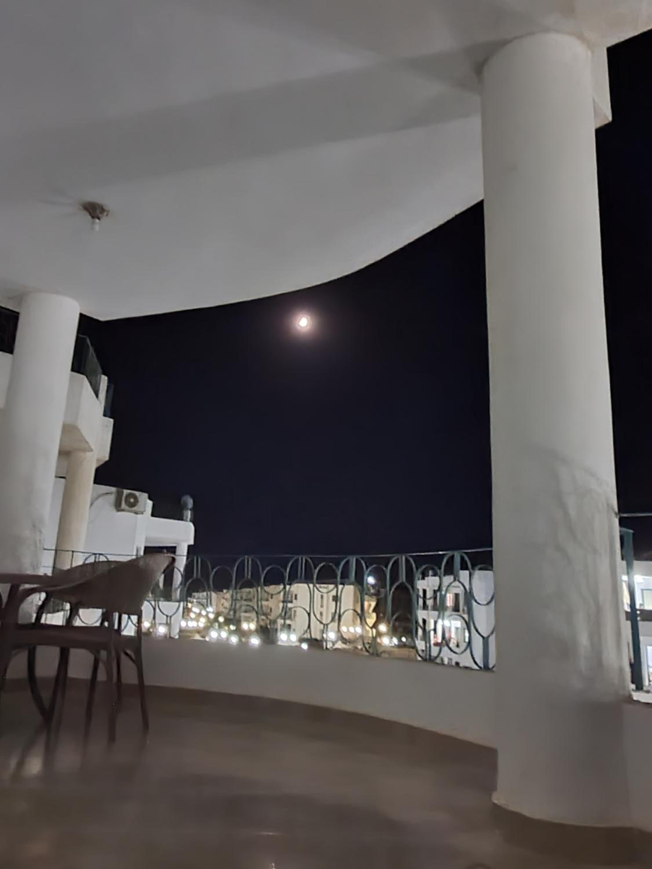 Relaxed sea view chalet