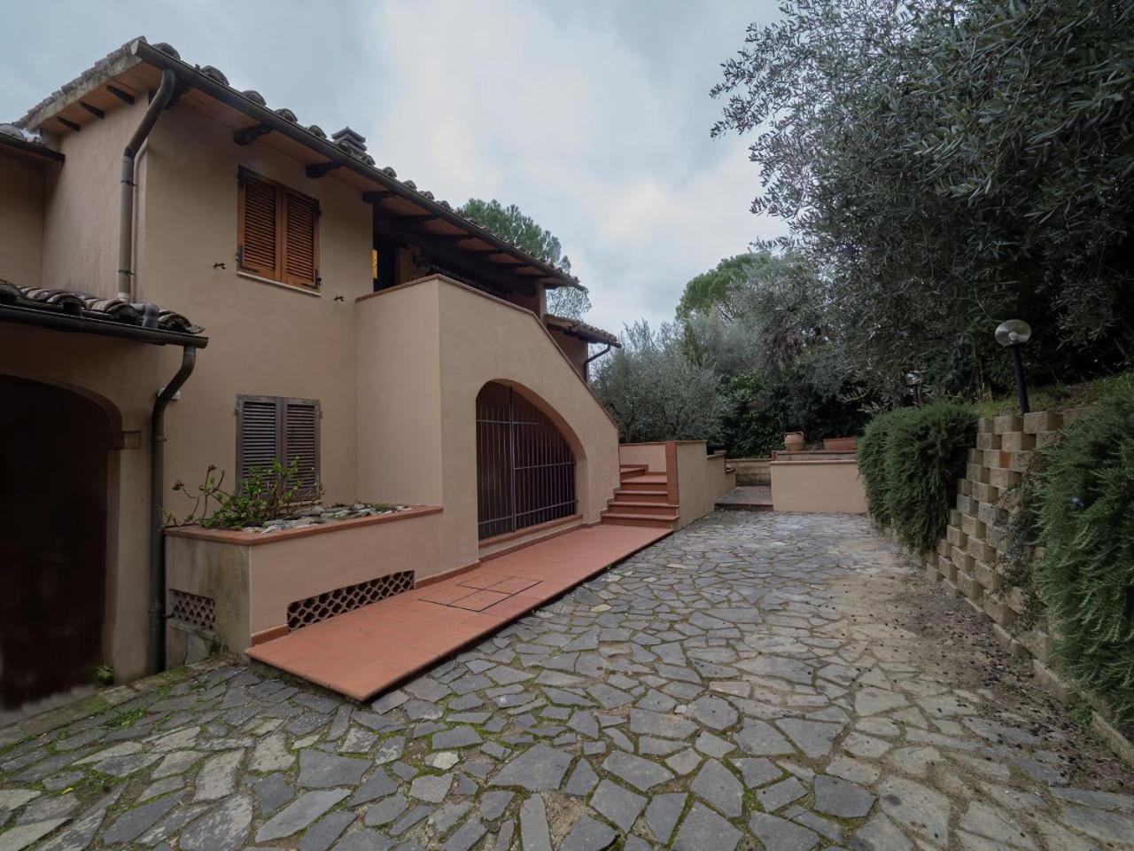 Villa Utilia into the wild