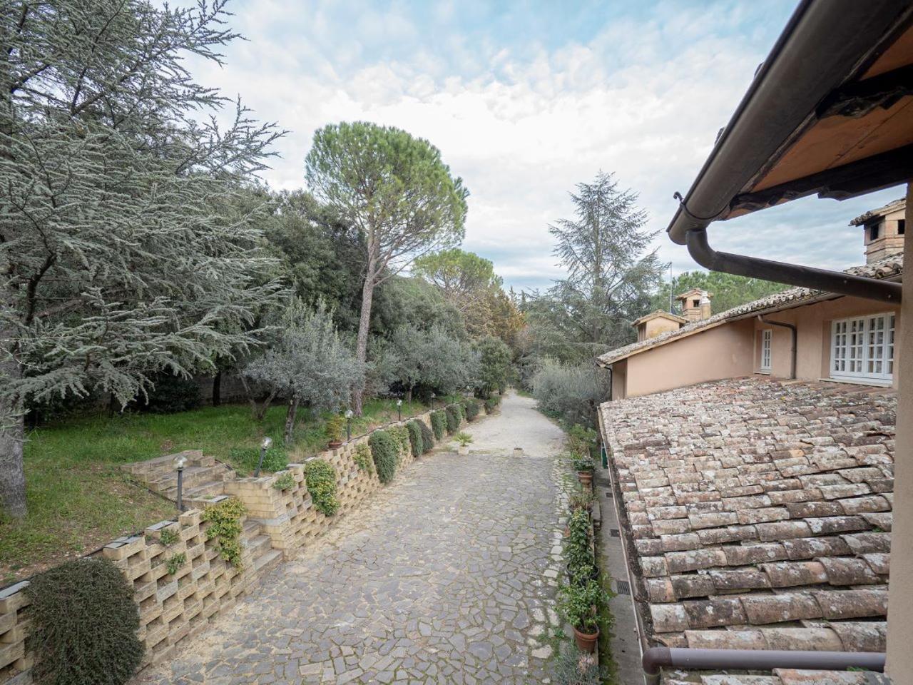 Villa Utilia into the wild