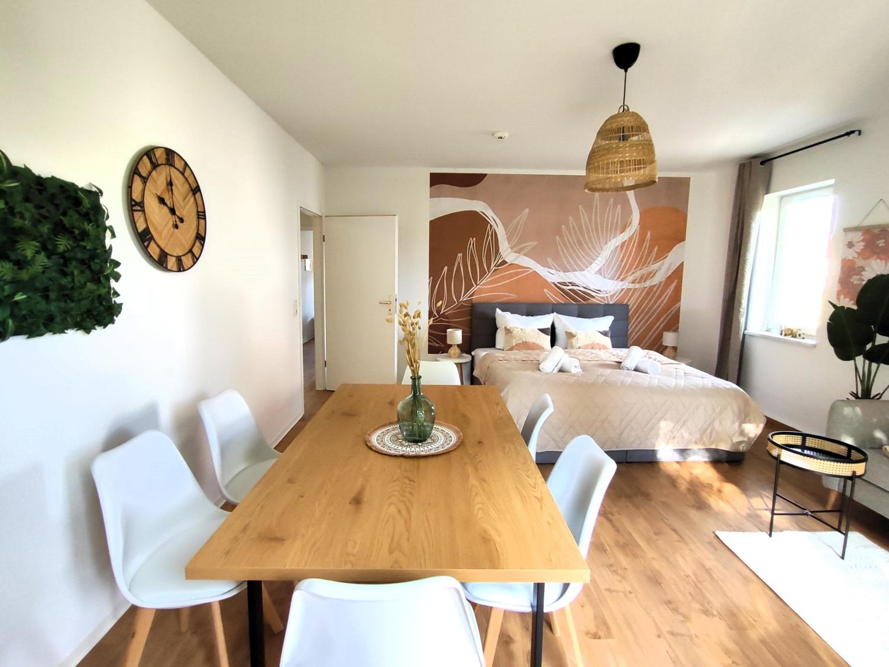 BohnApartments Bechstein - sehr ruhig - 3 Schlafzimmer - Balkon - Stellplätze- WLAN - Vollausstattung