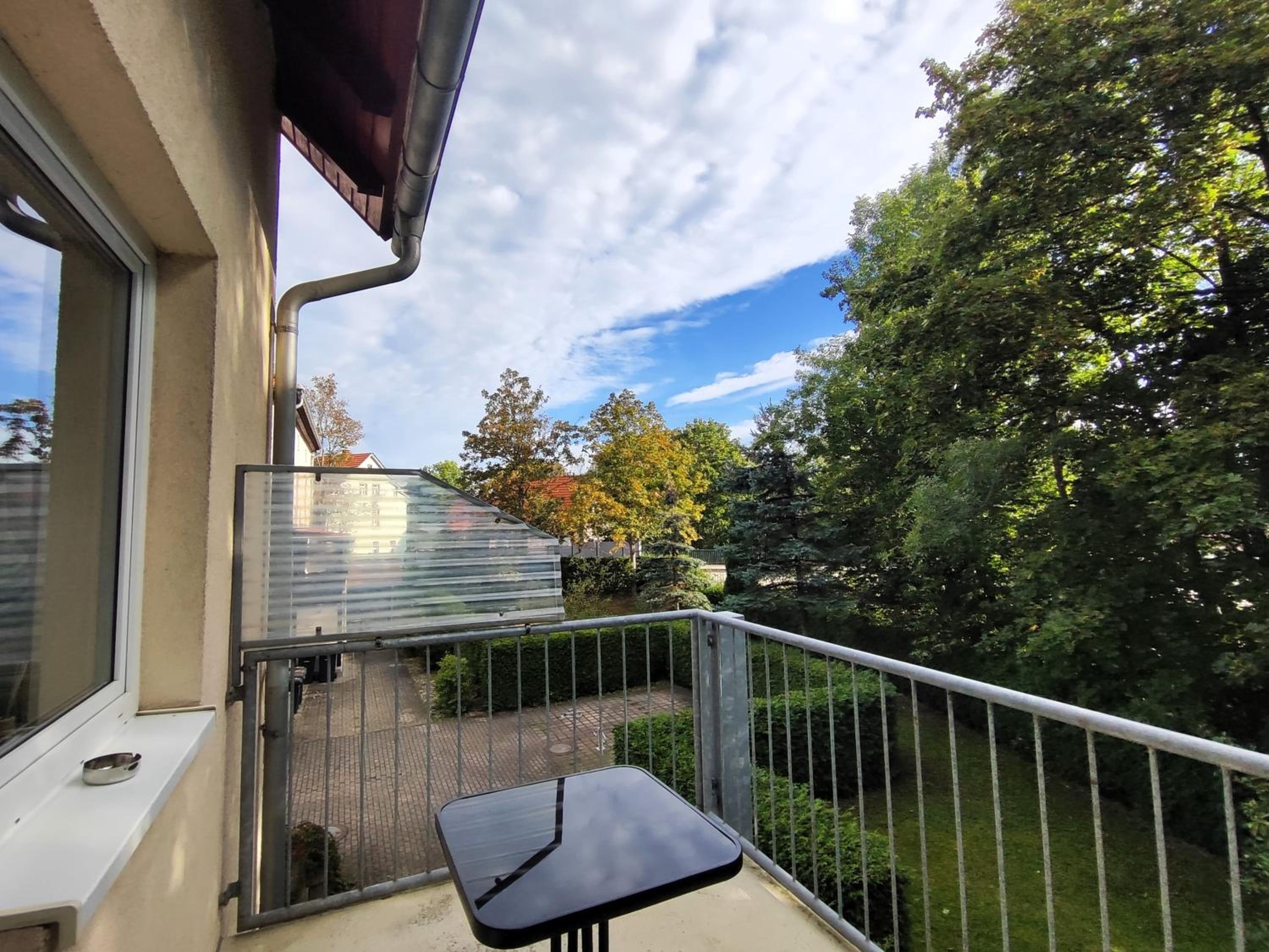 BohnApartments Bechstein - sehr ruhig - 3 Schlafzimmer - Balkon - Stellplätze- WLAN - Vollausstattung
