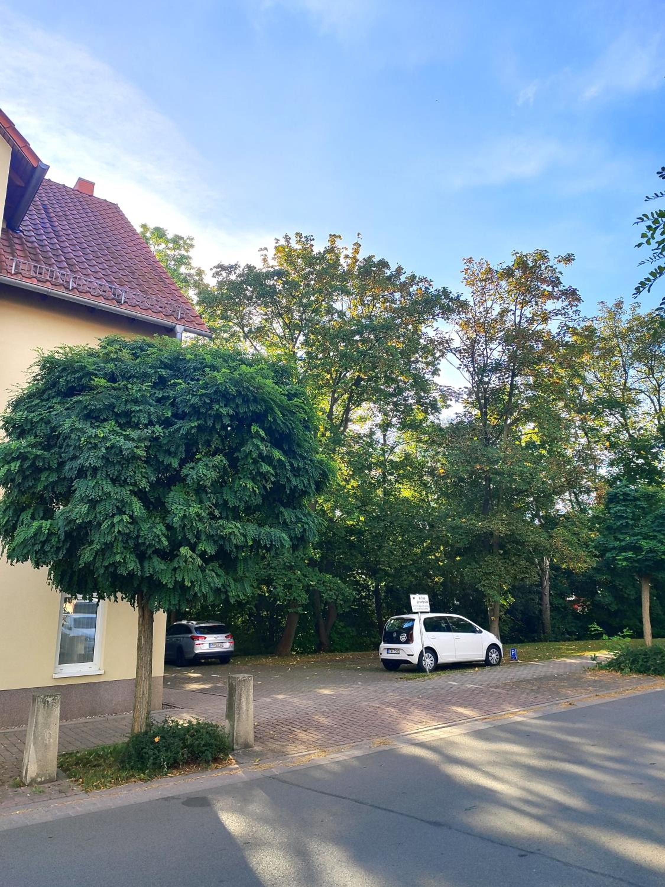 BohnApartments Bechstein - sehr ruhig - 3 Schlafzimmer - Balkon - Stellplätze- WLAN - Vollausstattung