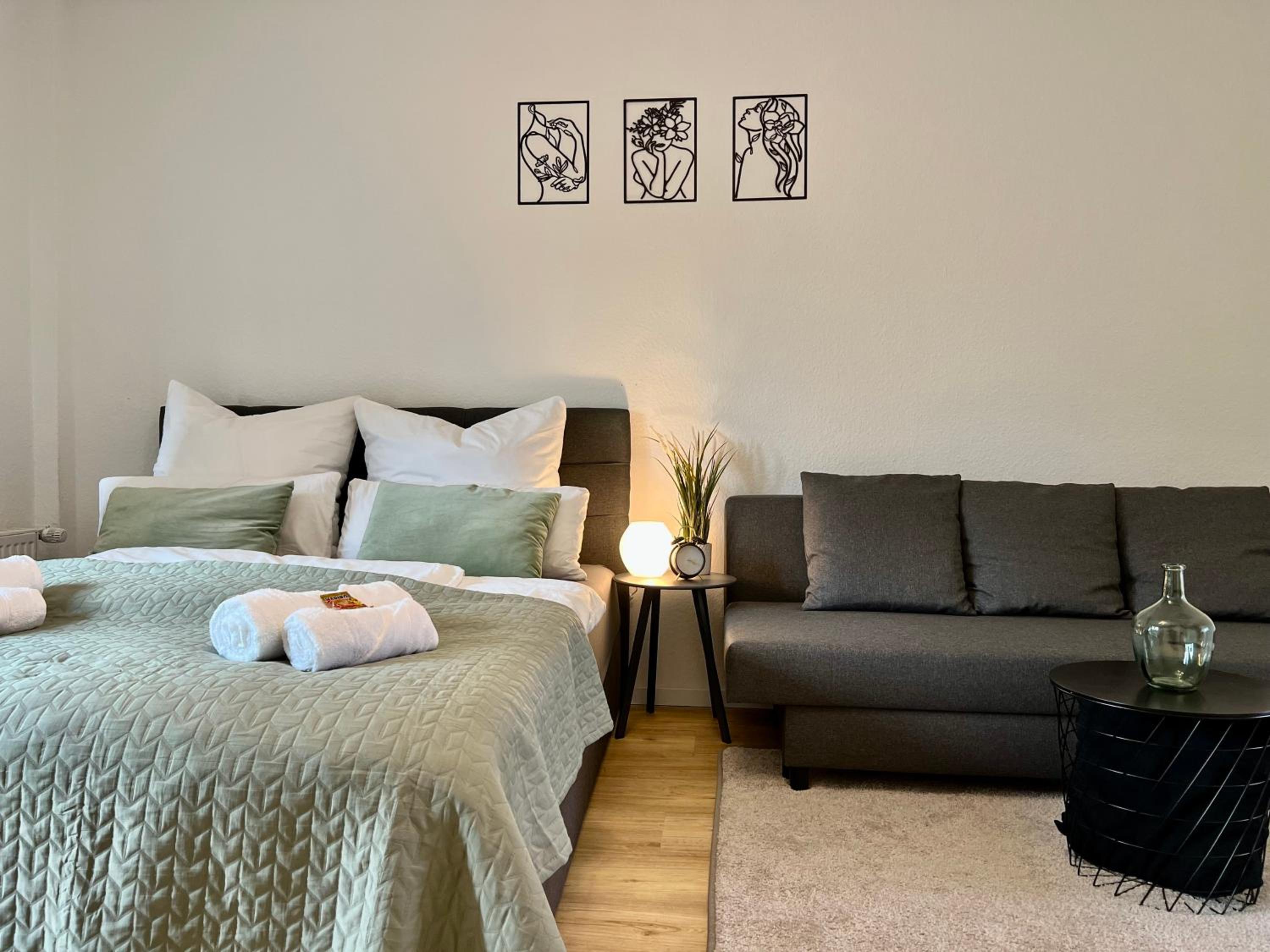 Design Apartment mit Balkon - Küche - Netflix