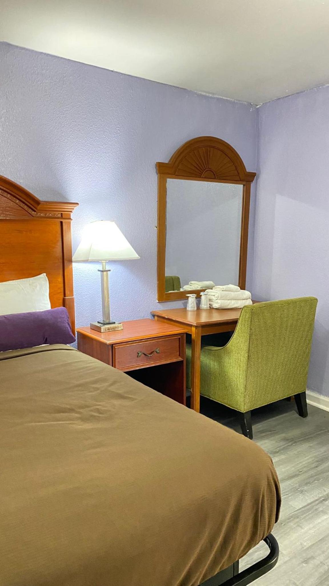 Budget Inn Express