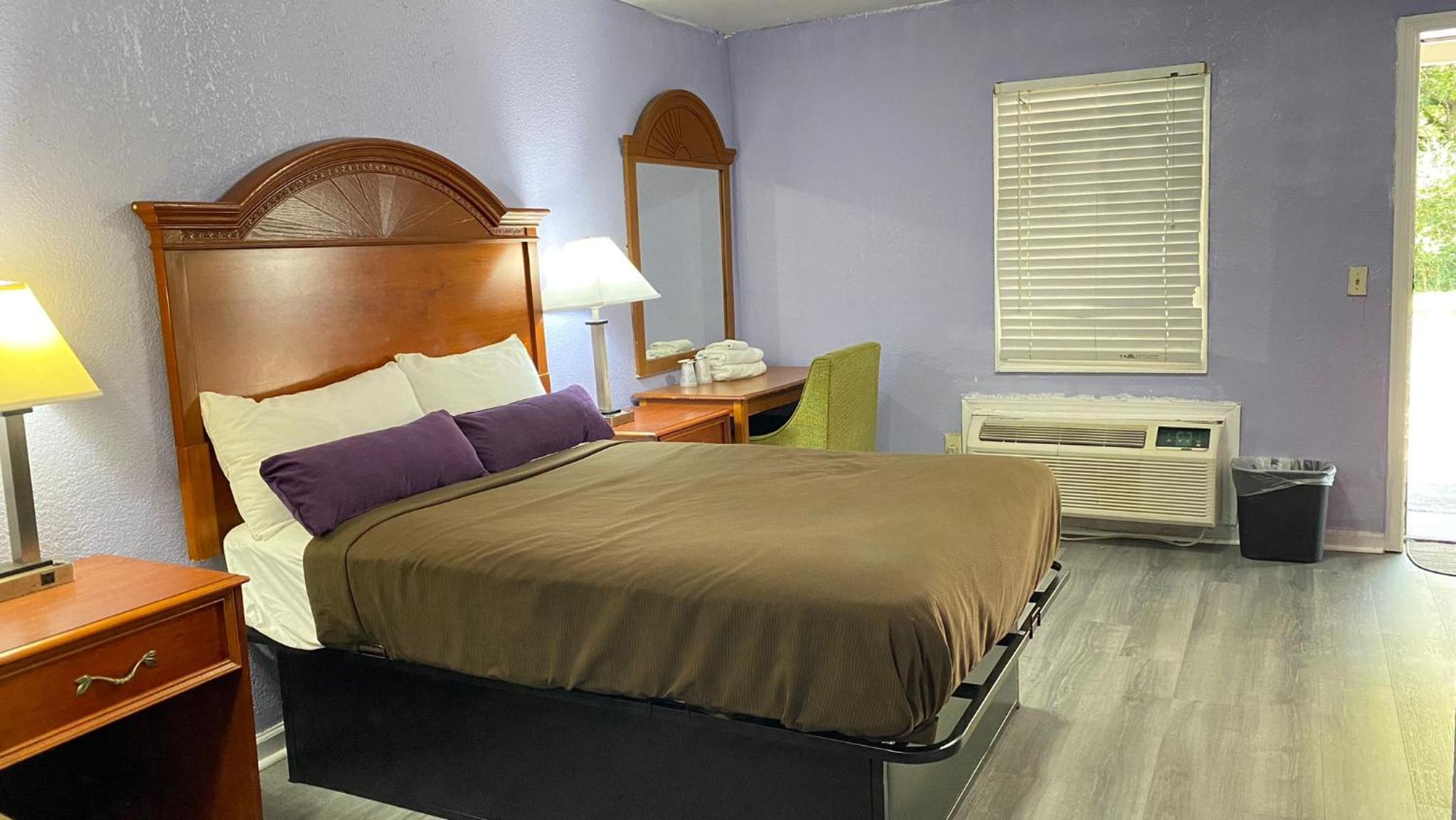 Budget Inn Express