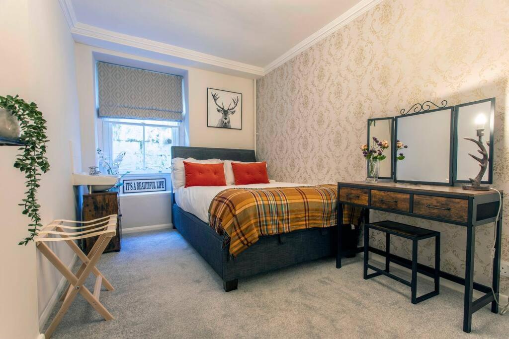 Georgian House Garden Apartment