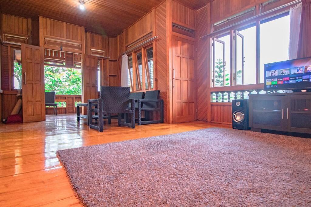 Villa Watu Emas 2 view 3