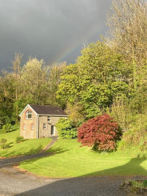 Beautiful Garden Cottage, close to Llandeilo.