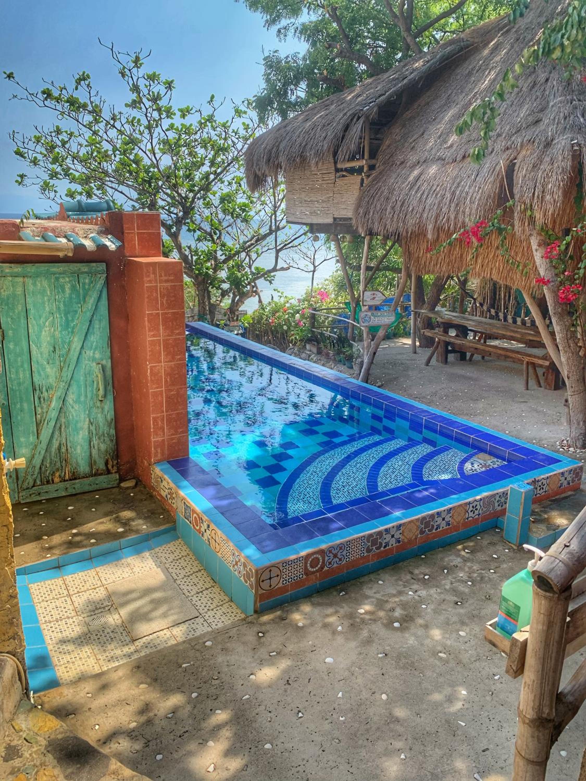 Beach House-Casita in Calatagan with pool ( for 6) view 3