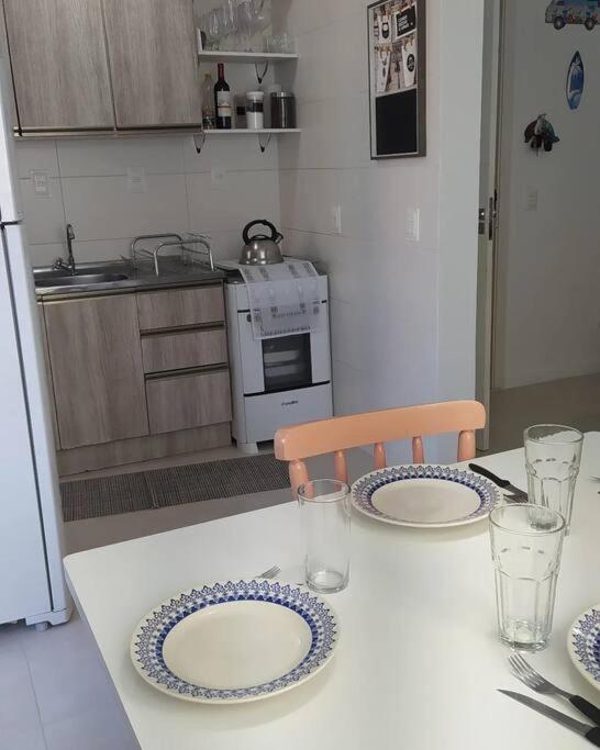 Apartamento em palmas gov celso ramos 70 m do mar
