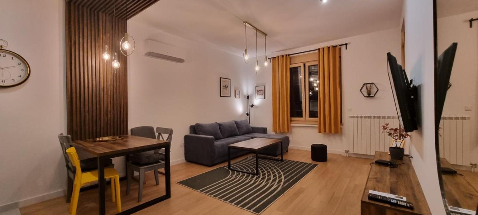 New luxury suite near St Sava Temple with garage view 2