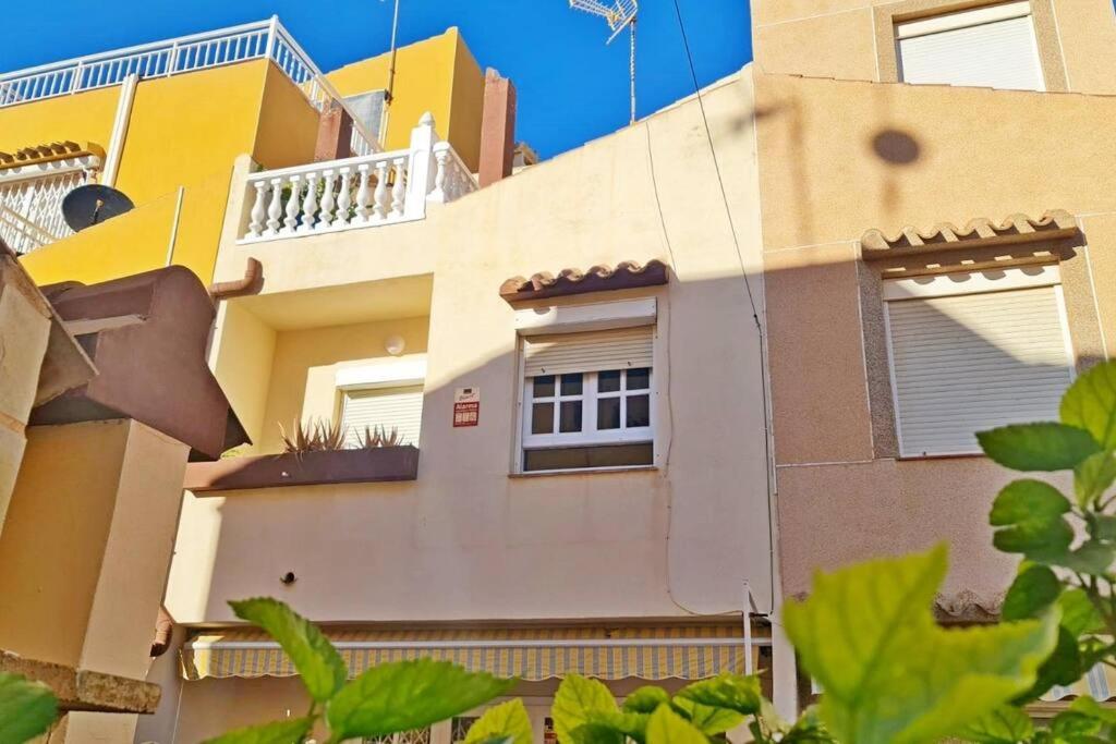 Mar Azul Primera línea de mar, casa privada con patio y solarium 