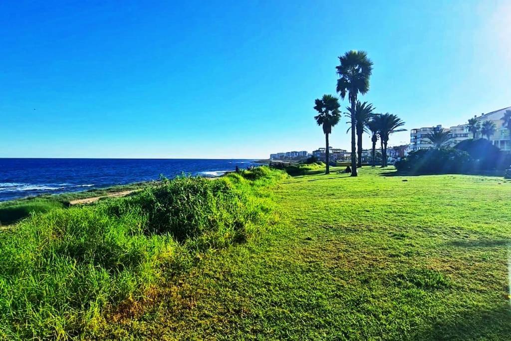 Mar Azul Primera línea de mar, casa privada con patio y solarium 