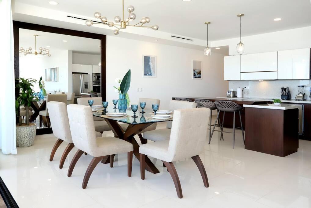 Spectacular New 3BDR Condo at Duara! view 4