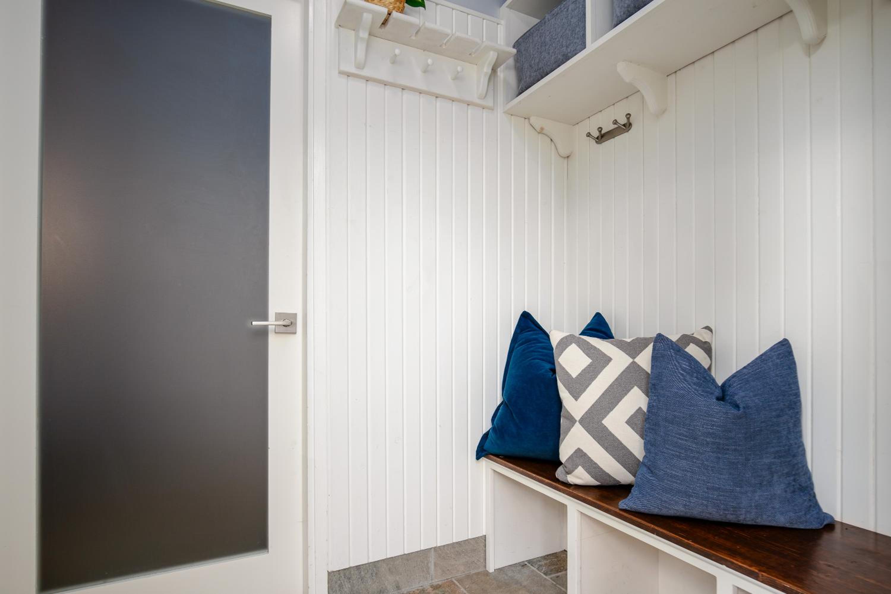 Beautiful Multi-Level Townhome 2BR in Creekside by Harmony Whistler