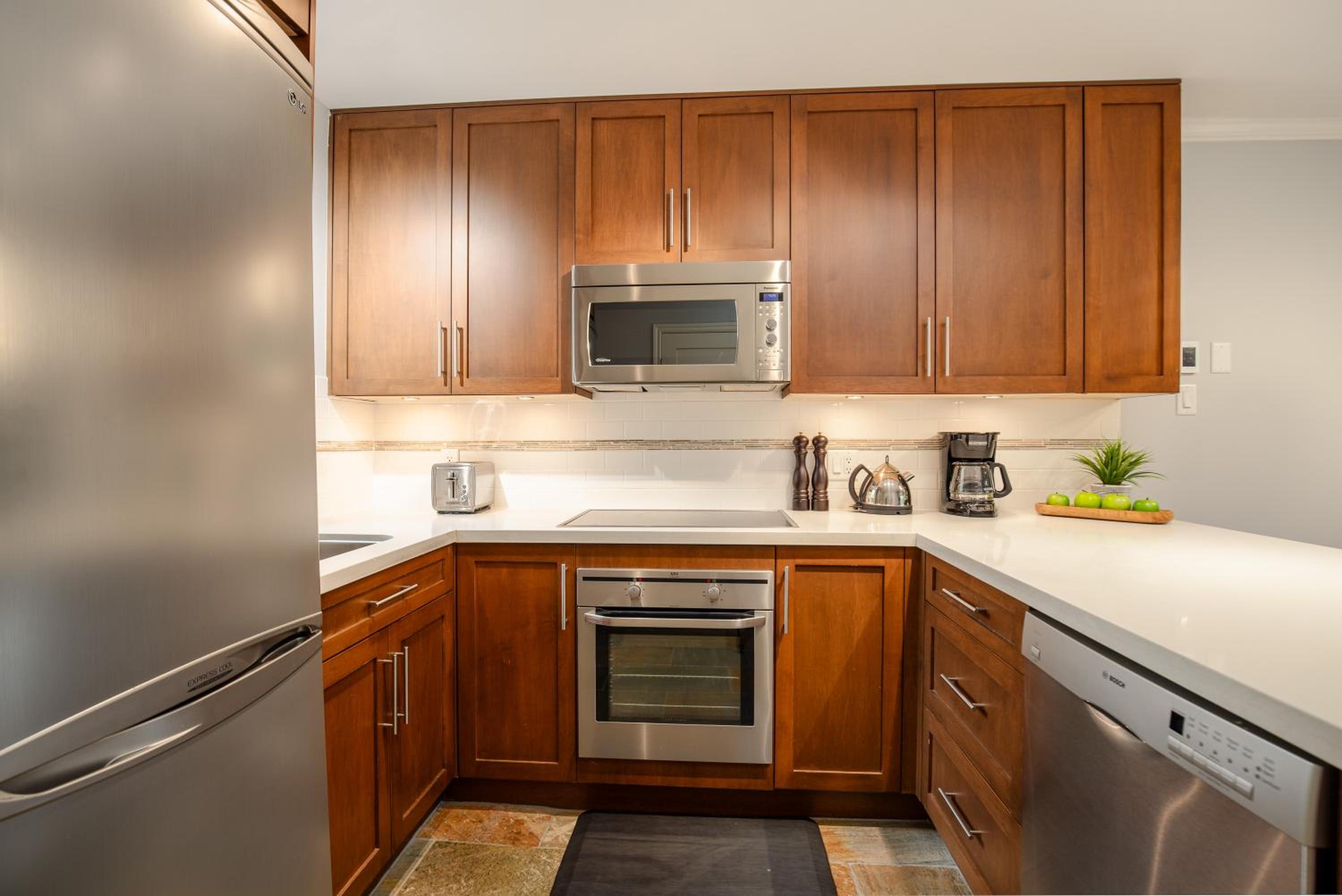 Beautiful Multi-Level Townhome 2BR in Creekside by Harmony Whistler