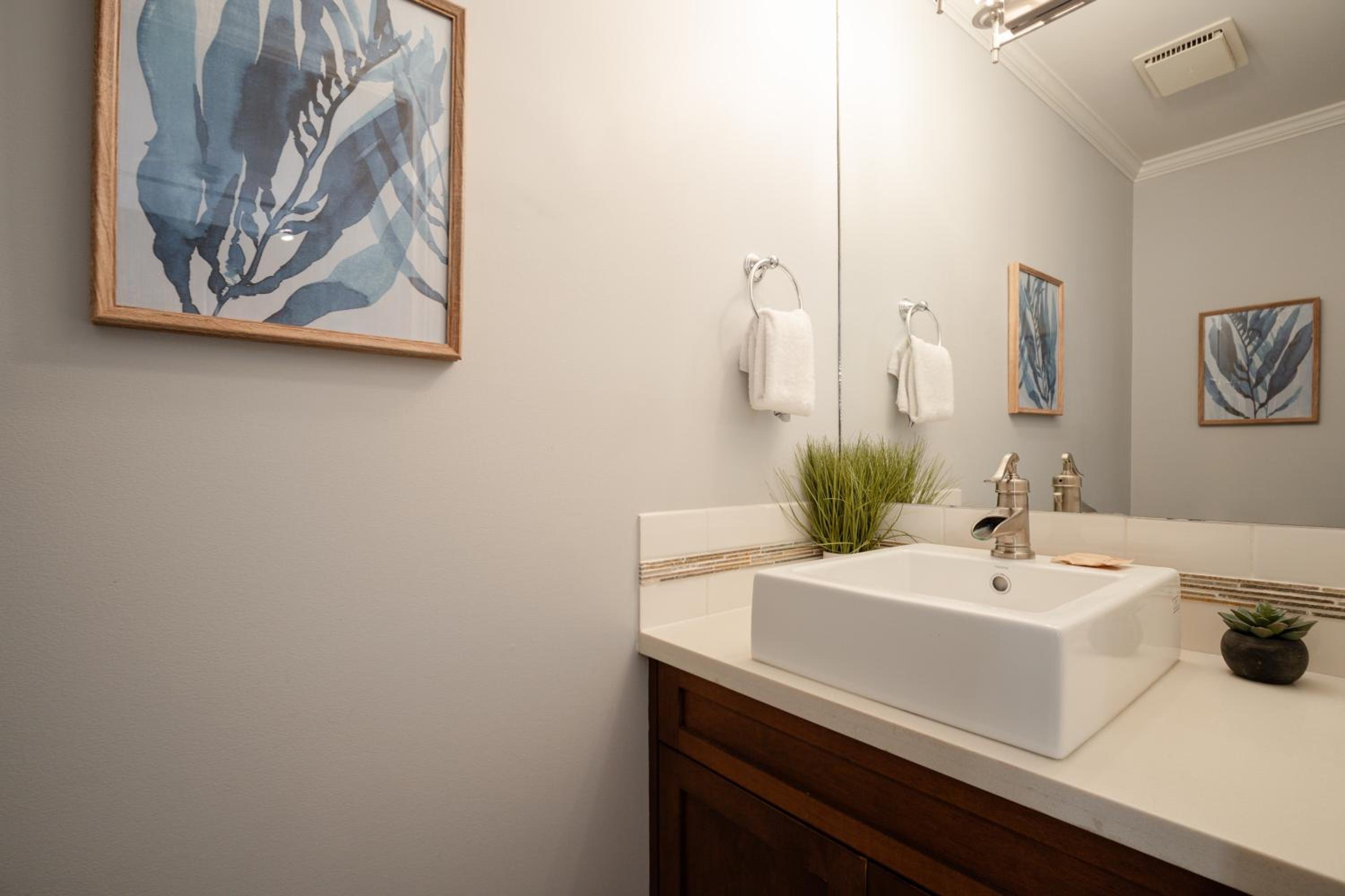 Beautiful Multi-Level Townhome 2BR in Creekside by Harmony Whistler