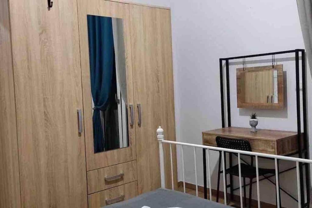 Spacious and Bright Kos Home photo 5