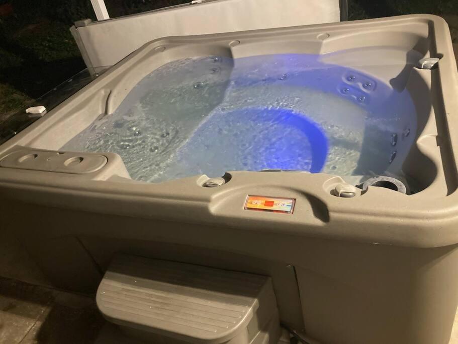 Hotel Hidden Gem 3br/1b+jacuzzi+busch Garden+fishn+kayak