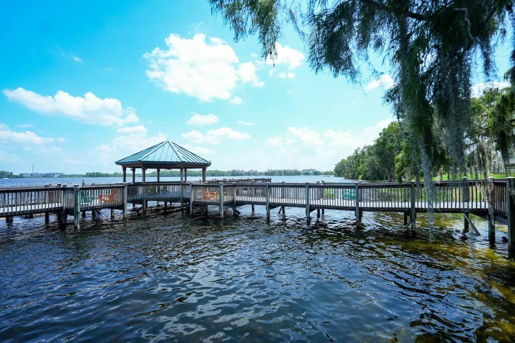 Orlando Blue Heron condo 1 mile from Disney