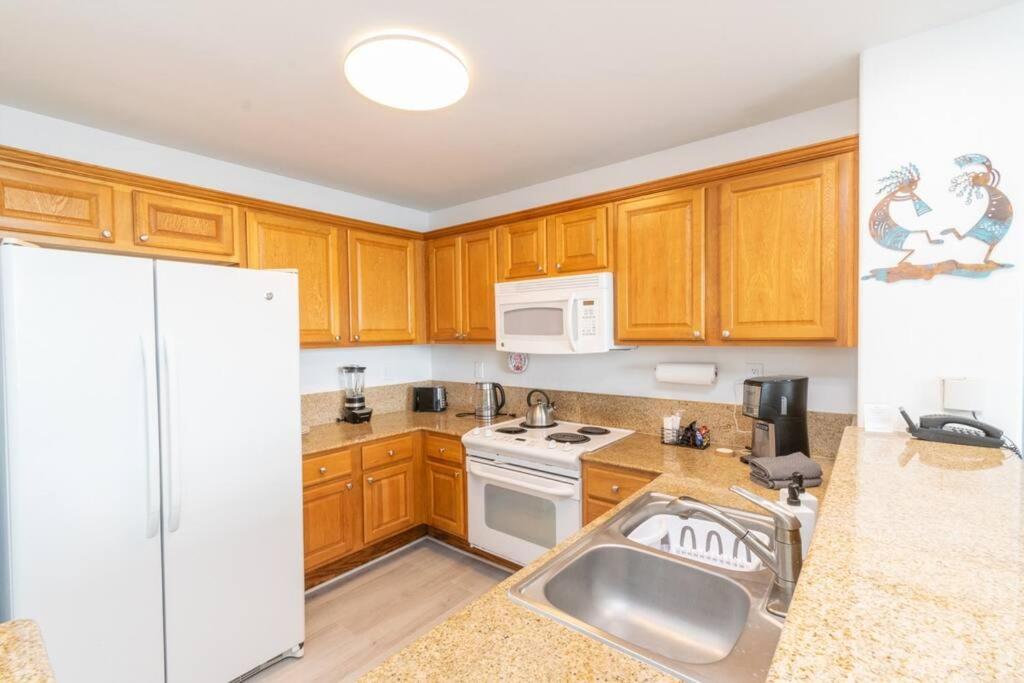 Orlando Blue Heron condo 1 mile from Disney