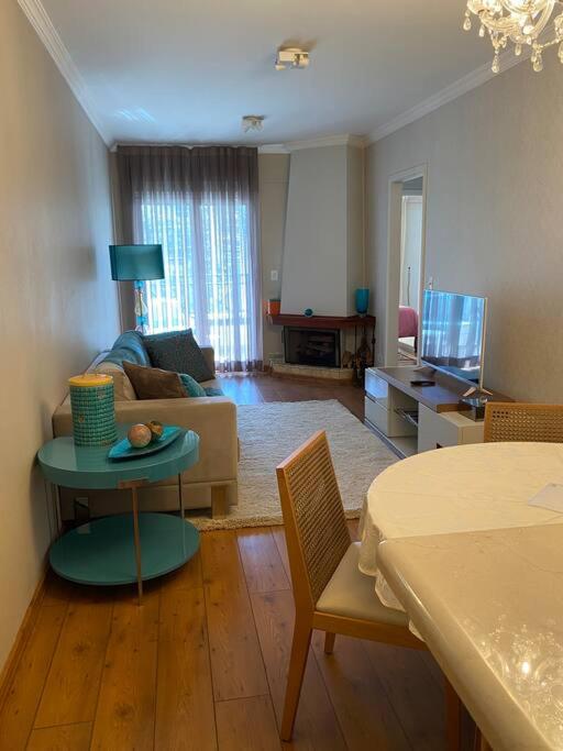Apartamento encantador a 800m da Praça do Capivari