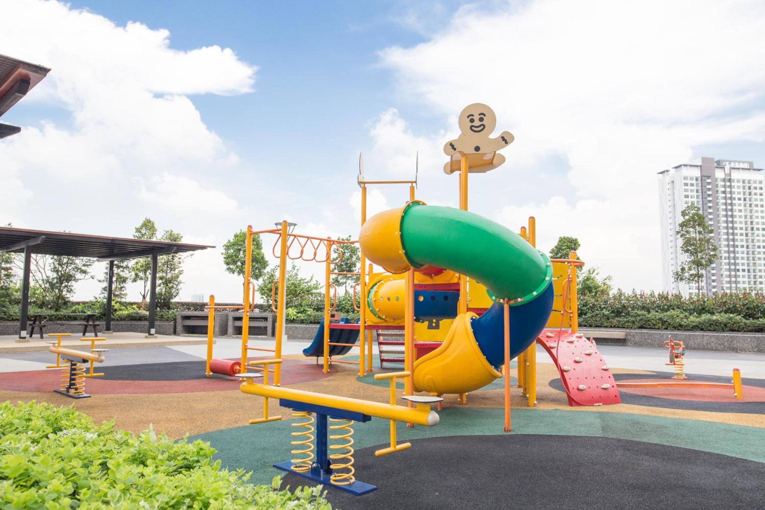 Paradigm Mall 1BR-Poolview-Netflix-WiFi by JB RelaX Homestay