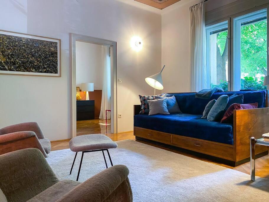 Charming private home view 5