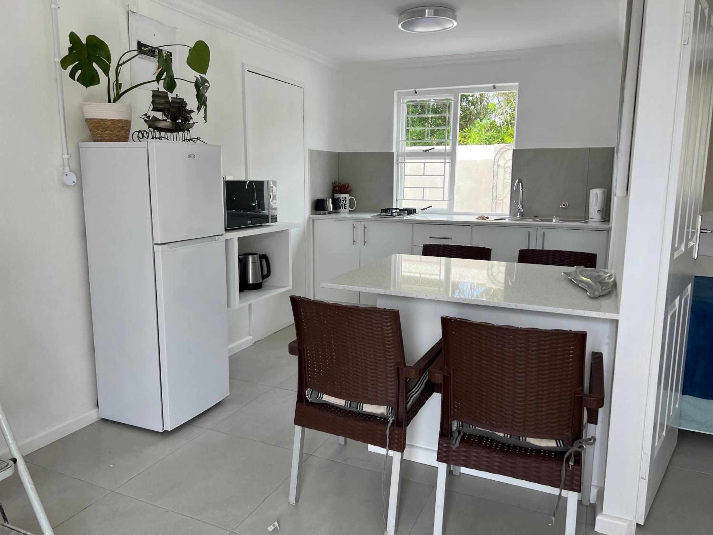 Coastal House - 2BR and Self catering view 5