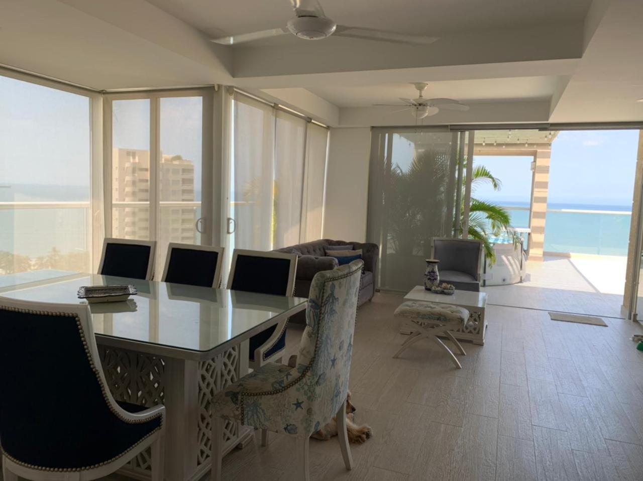 Amazing Penthouse ZAZUE