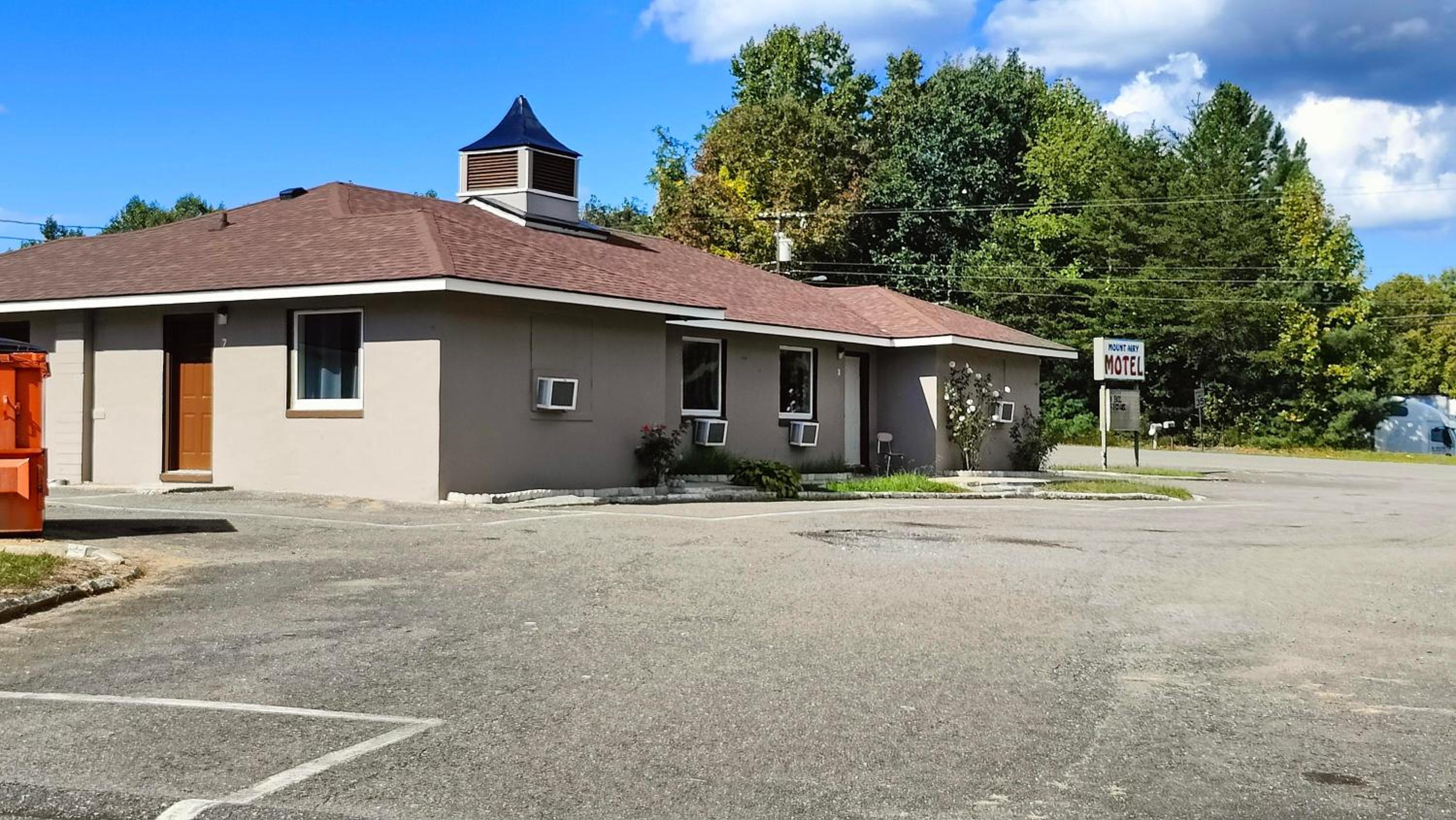Mount Airy Motel view 5