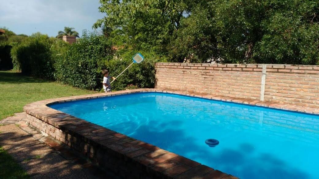 Casa chalet con pileta en temporada