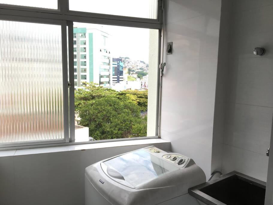 Melhor custo benefício no centro 4 pessoas, 2Q, ar, garagem, cozinha completa
