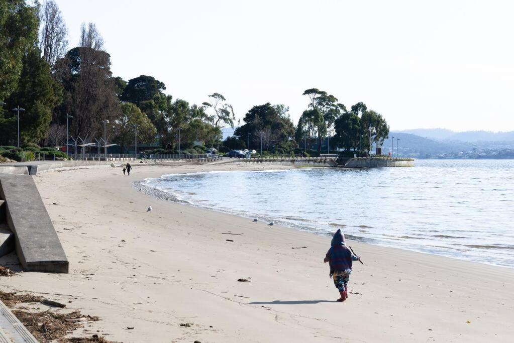 Beachside Hidden Gem- Luxurious 3 bedroom spacious Apartment