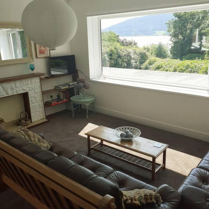 Peaceful and Stunning Waterside Location