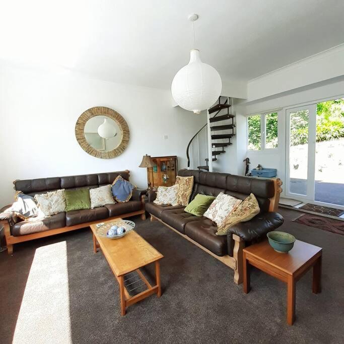Peaceful and Stunning Waterside Location