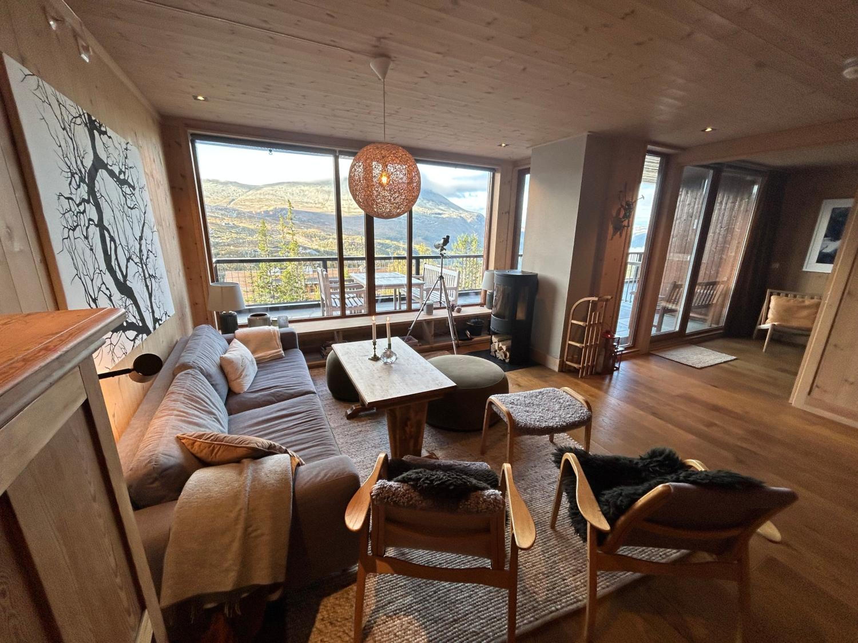 Astonishing Mountain Lodge at the top of Gaustablikk, 25m2 west facing terrace, 3 bedrooms view 4
