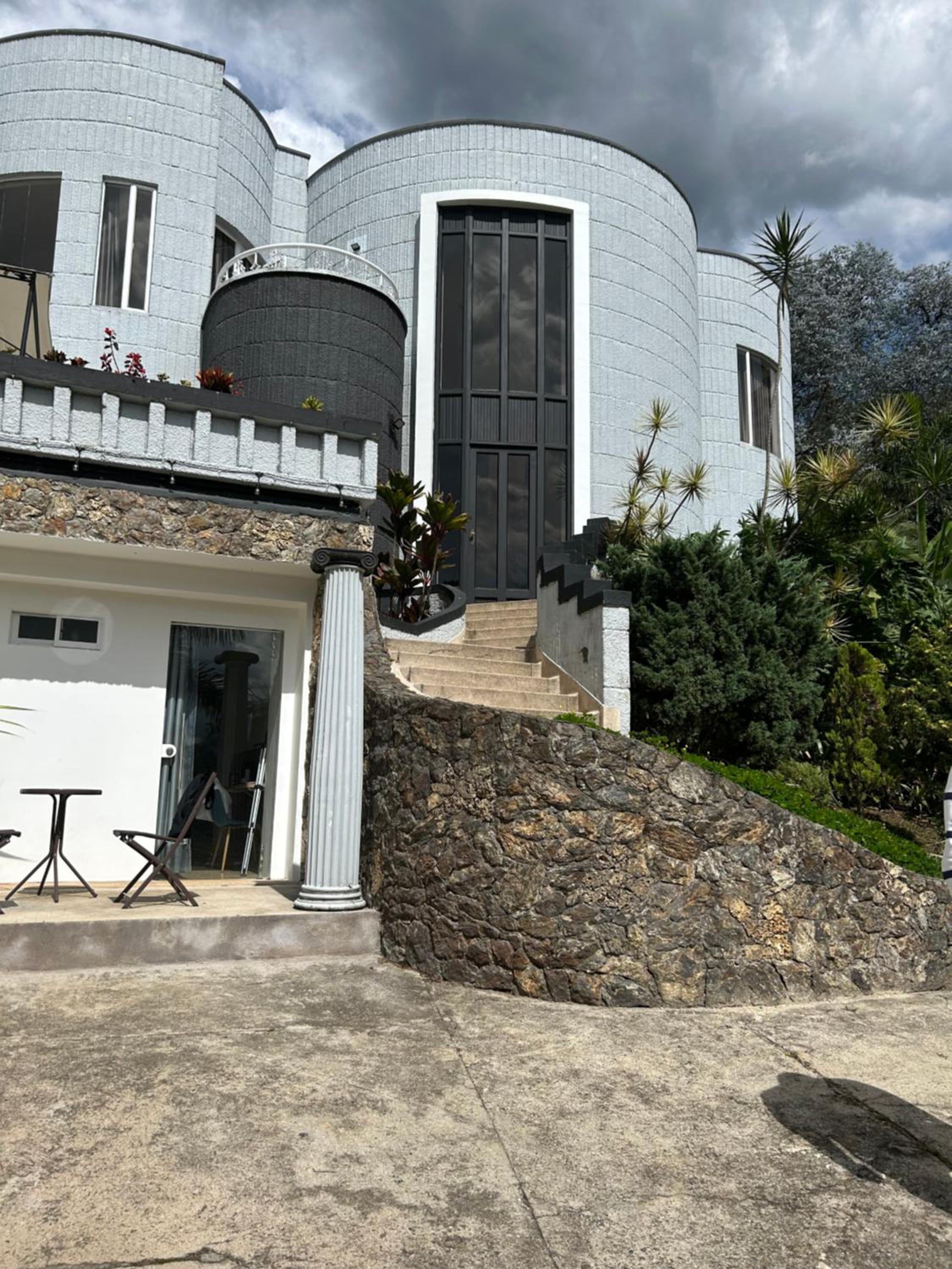 Poblado Great Palace