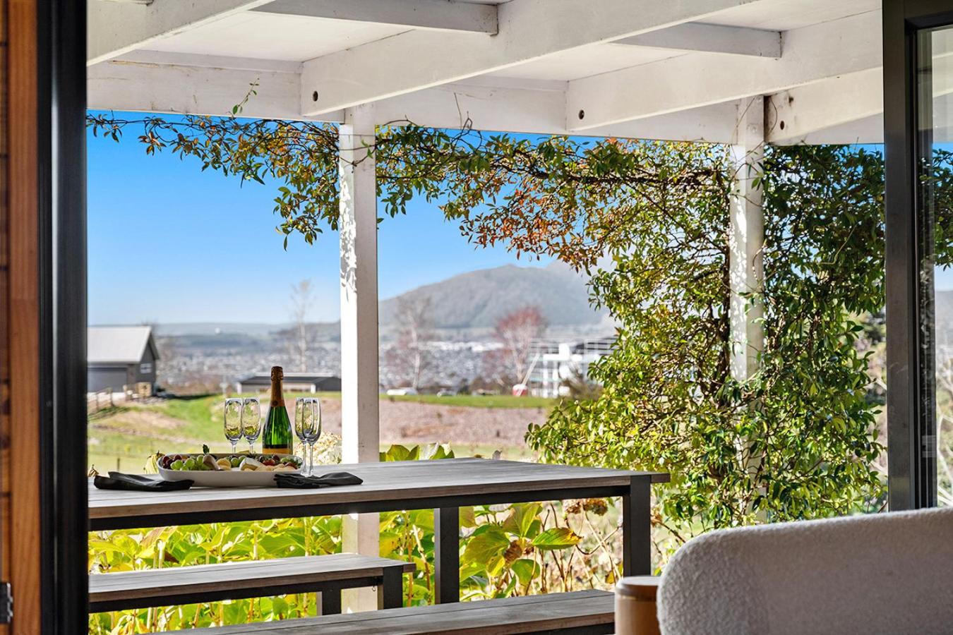Mountviews Lodge