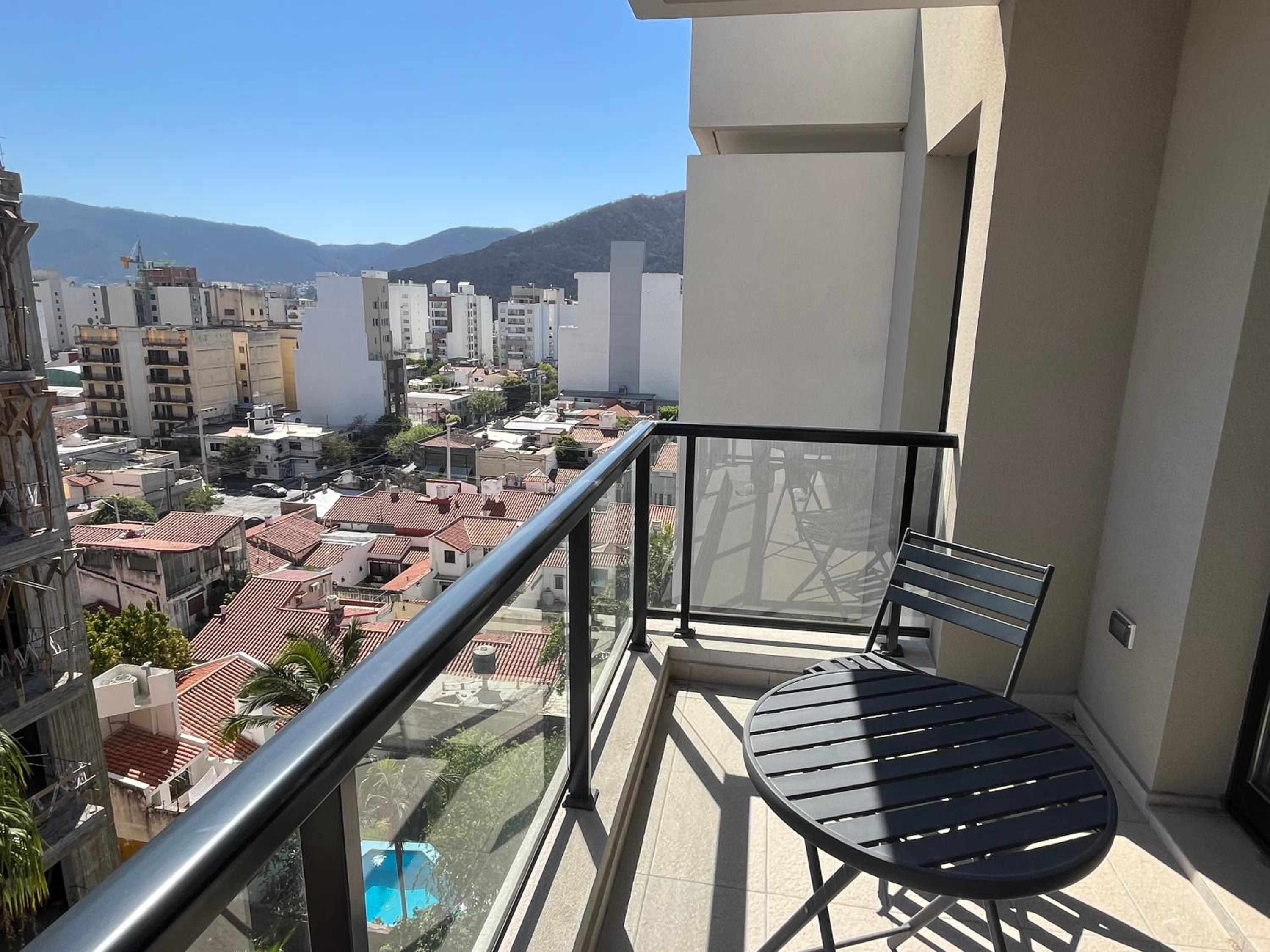 Dpto Excelente Ubicación con Parking Privado