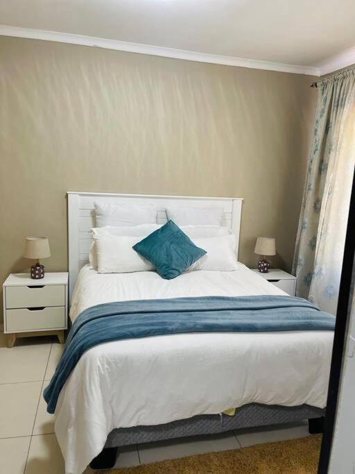 Central Gabs Oasis: 2BR-Retreat
