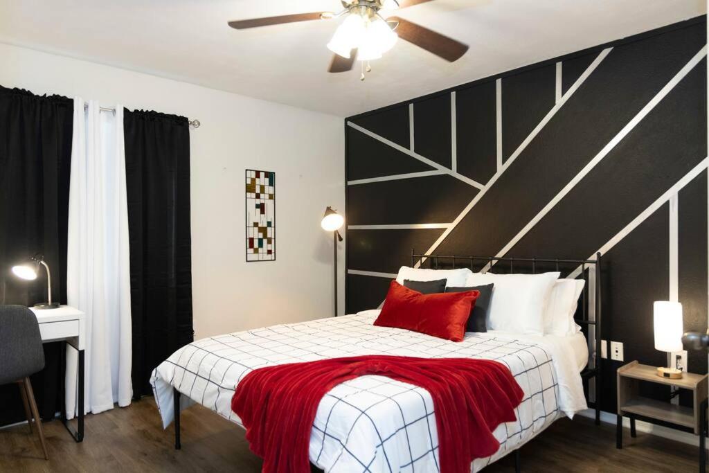 Rustic Luxe Loft , A King Bed Hideout with Edge view 2