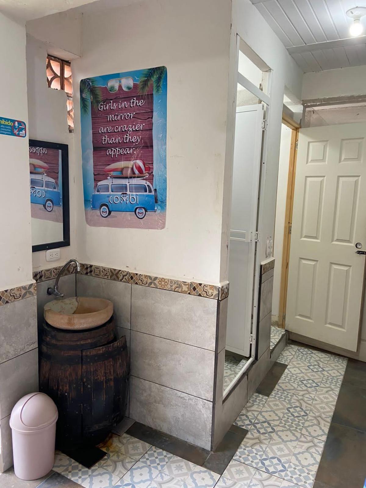 hostal combi