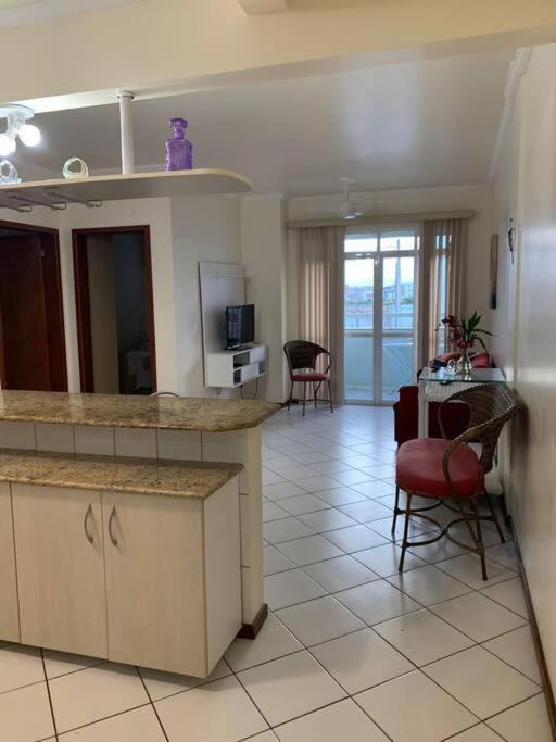 Apartamento completo no centrinho de Ingleses -Florianópolis