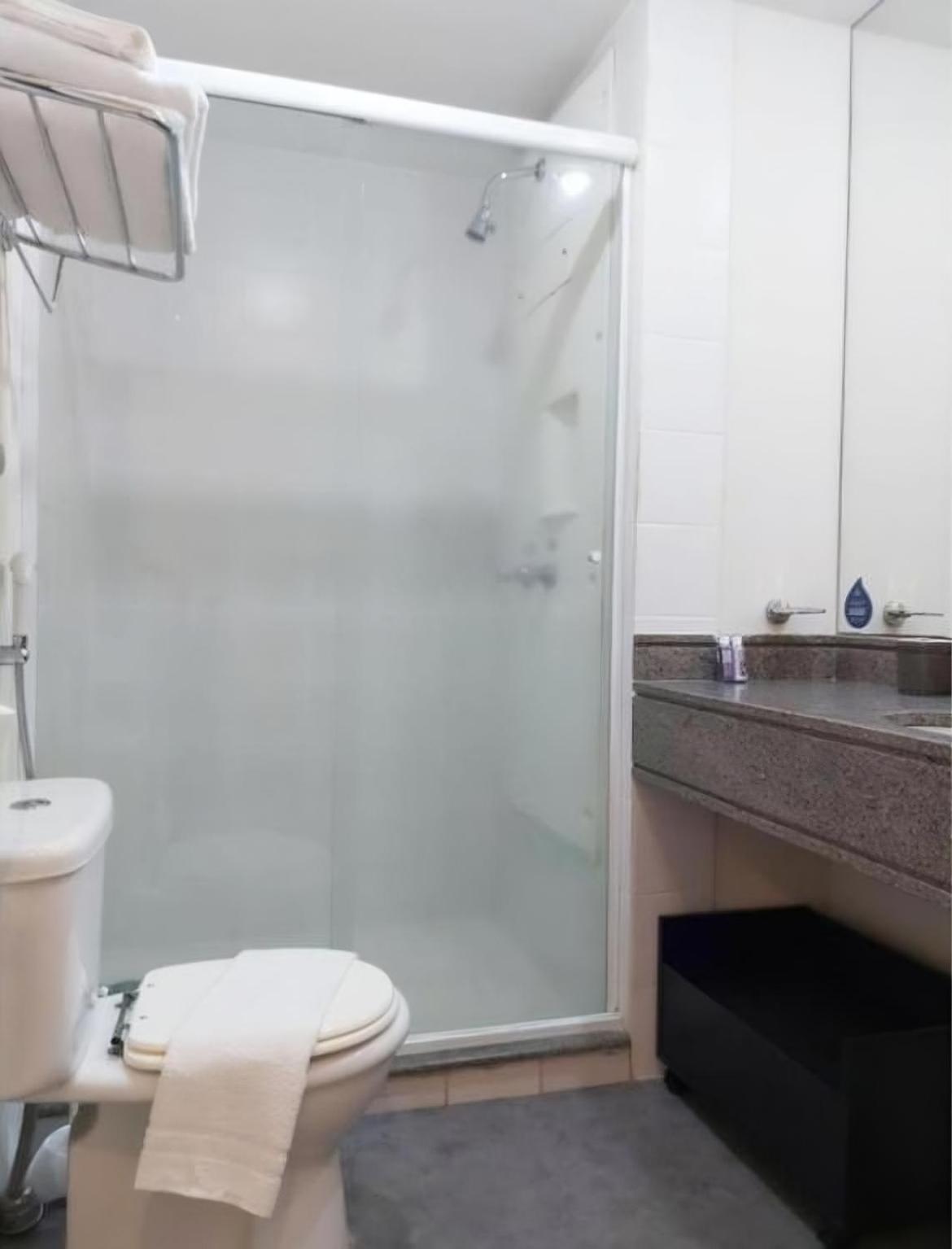 Hotel E suites em frente ao Aeroporto Congonhas com Piscina 914